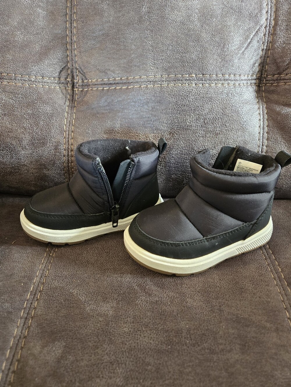 Cat & Jack Kids Black Puffer Ankle Boots with Zipper